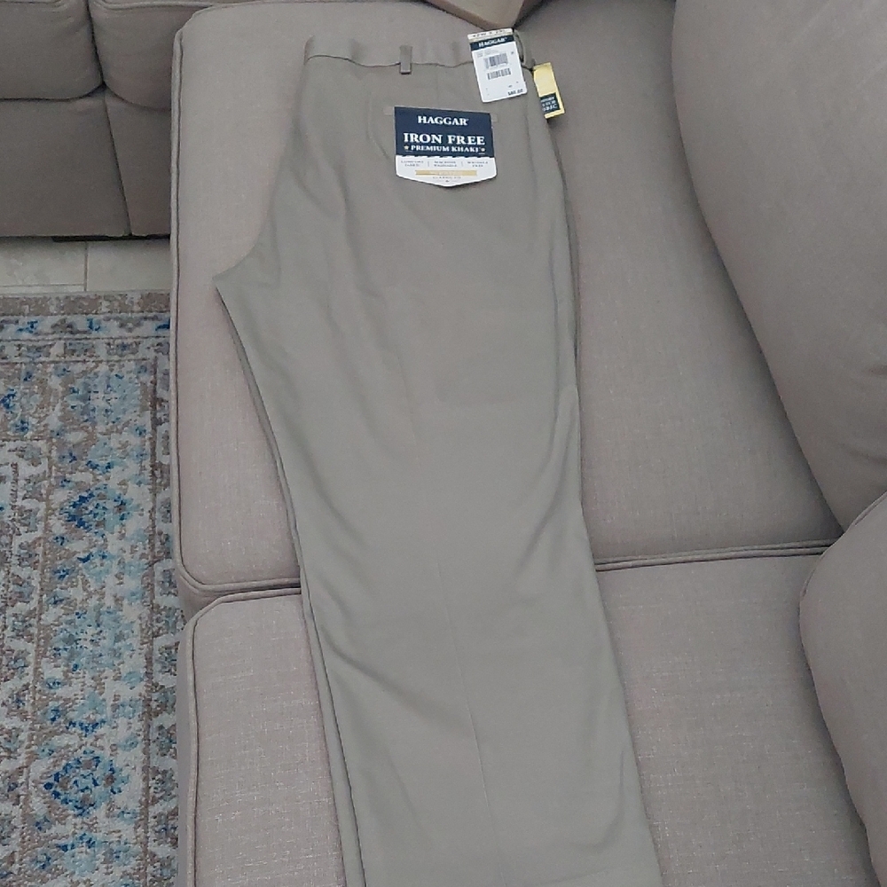 Haggar Iron Free Pleated Khaki Dress Pant - Picture 2 of 3